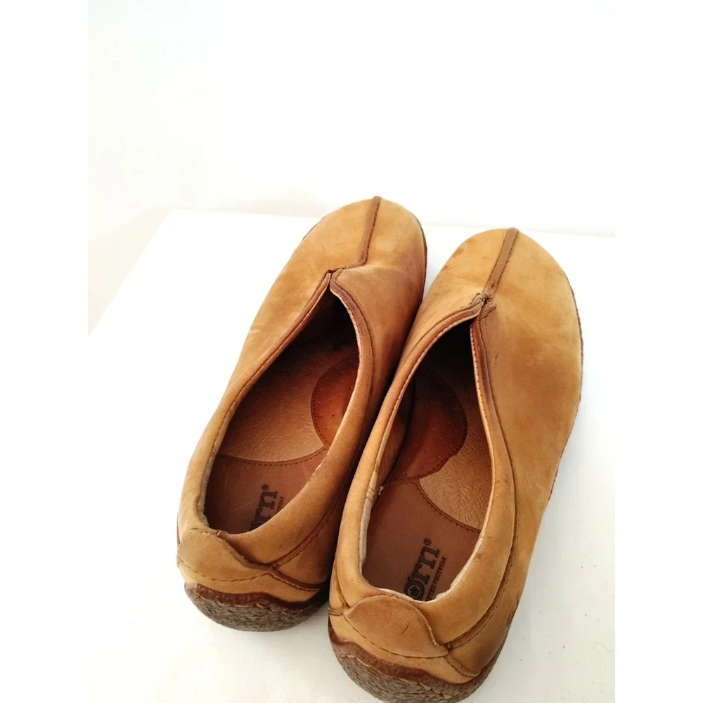 Born Shoes Women 8.5M Tan Nubuck Leather Comfort Slip On Split Toe Clogs Loafers